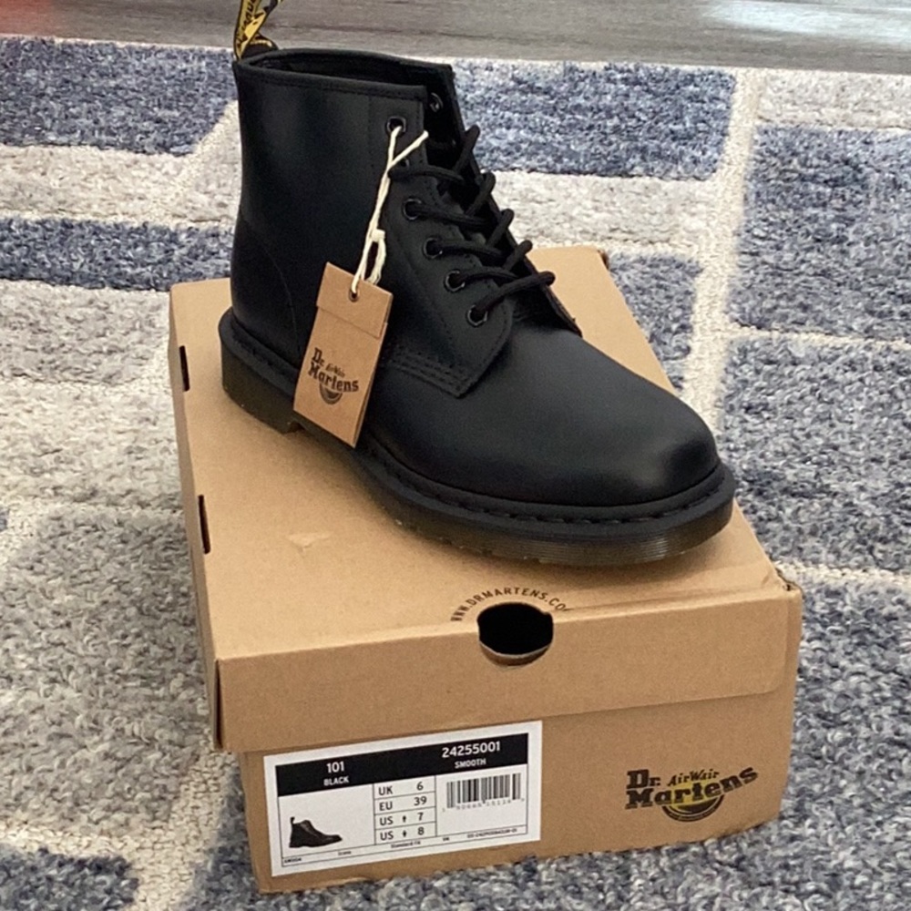 Brand New Dr.Martens in Black